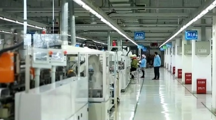齐鲁号超级工厂造出“中国口罩最大日产能” 实体经济不可动摇
